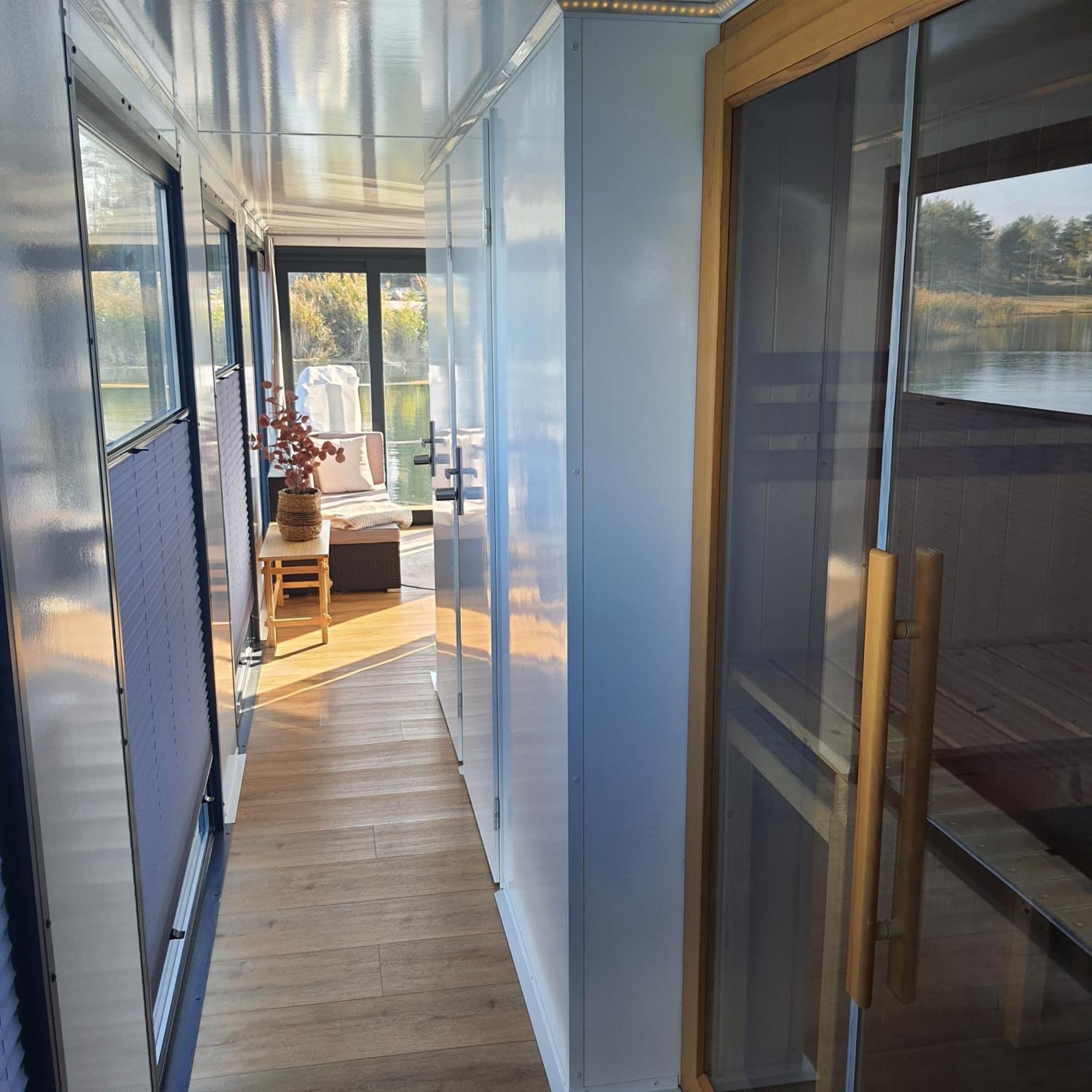 Schwimmendes Ferienhaus Silent Elsterheide Екстер'єр фото